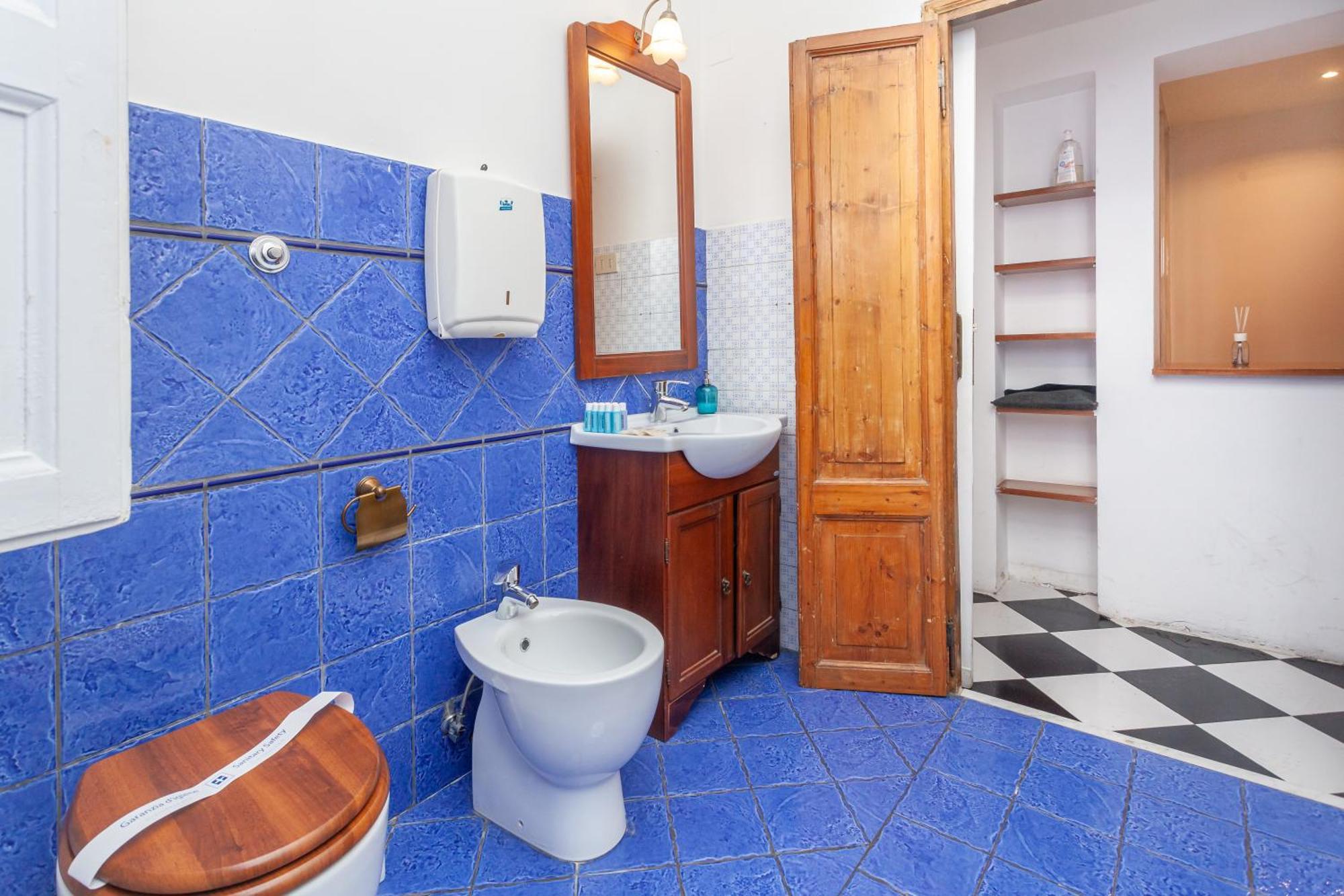 Appartamento Palazzo Sant'elena - By Openroma