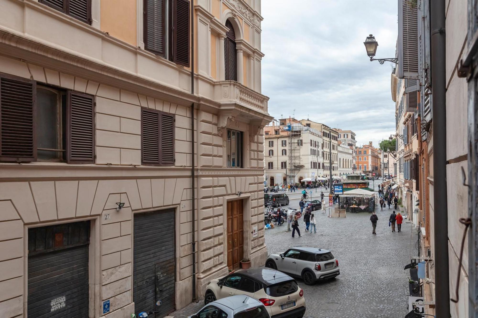 Appartamento Palazzo Sant'elena - By Openroma Roma